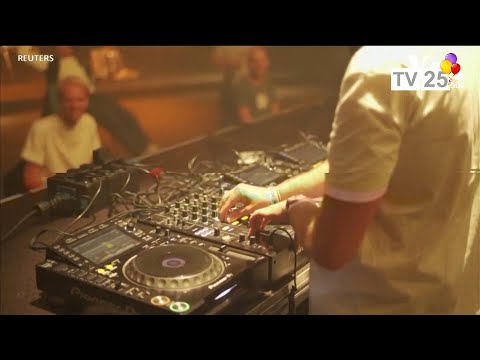 ცეკვა სოციალური დისტანცირებით ჰოლანდიაში