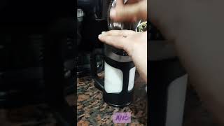 أسهل طريقة لعمل فوم الحليب اللازم لعمل الكابتشينو واللاتيه Asmacoffee