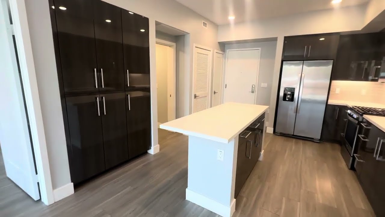 The Pacific - 1 Bedroom (1x1) - Futuna Floor Plan - 777 sqft - Unit 421