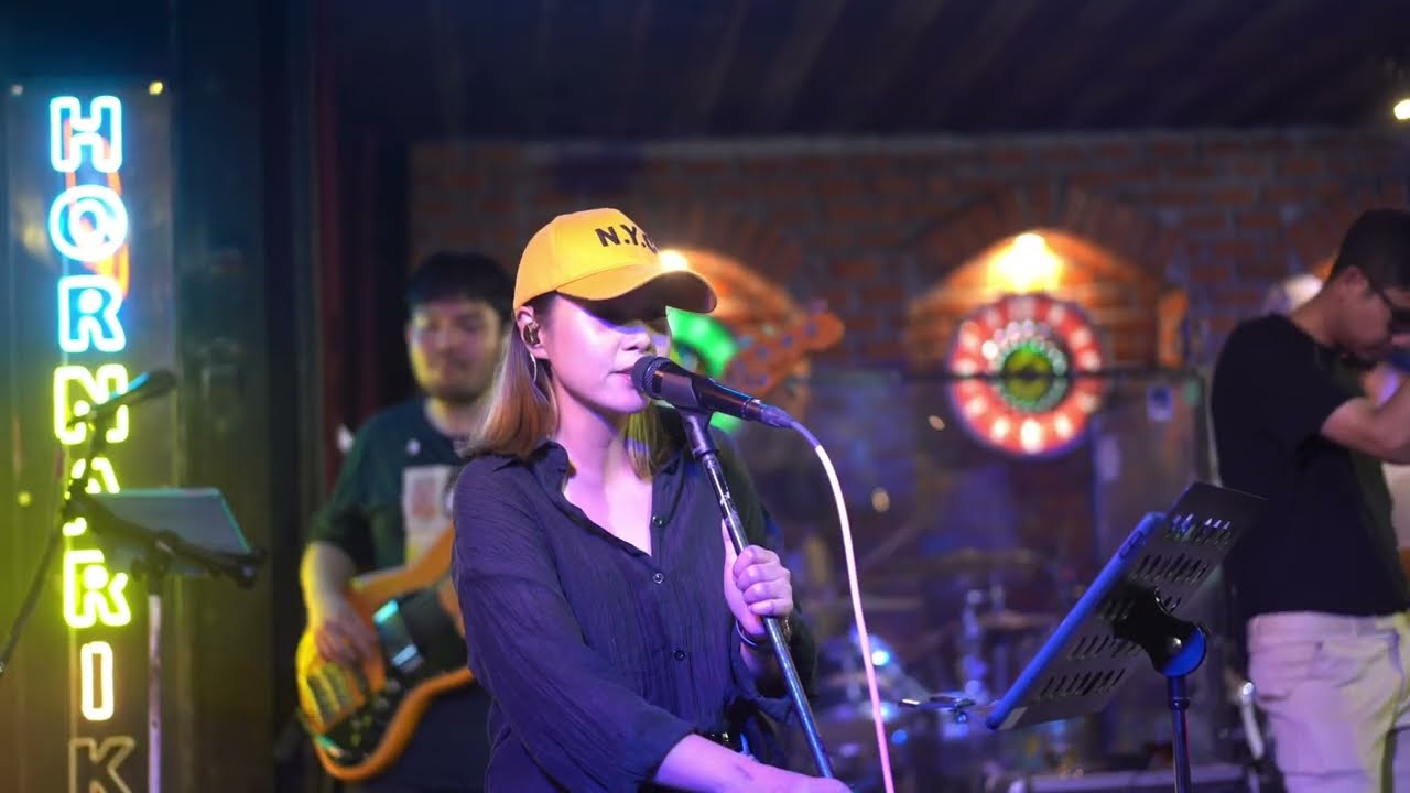 ริบบิ้นเลิฟคัลเลอร์แบล็ค - PALMY x สิงโตนำโชค(cover) | Hornarika Band