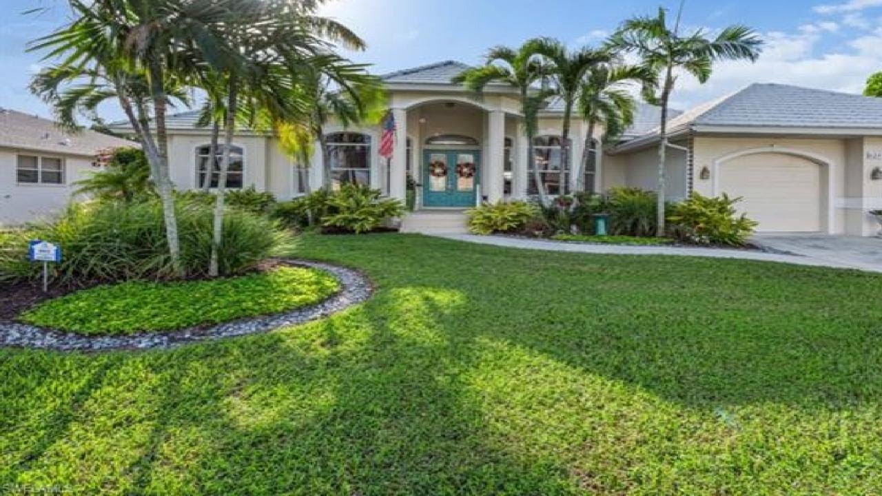 624 Nassau RD, MARCO ISLAND, FL Presented by CARLA MASSE.