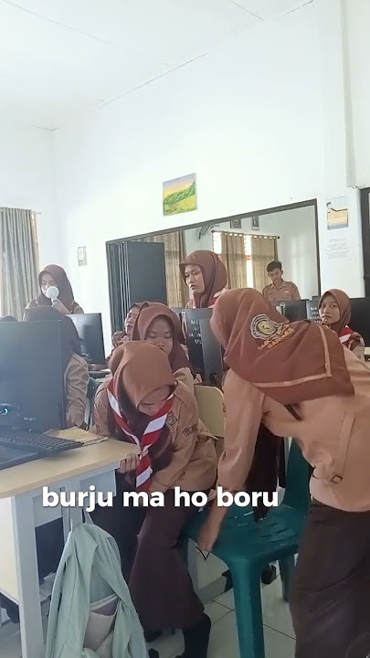 Lagu Batak masihol AU inang dinyanyikan oleh siswi siswi cantik suara bagus