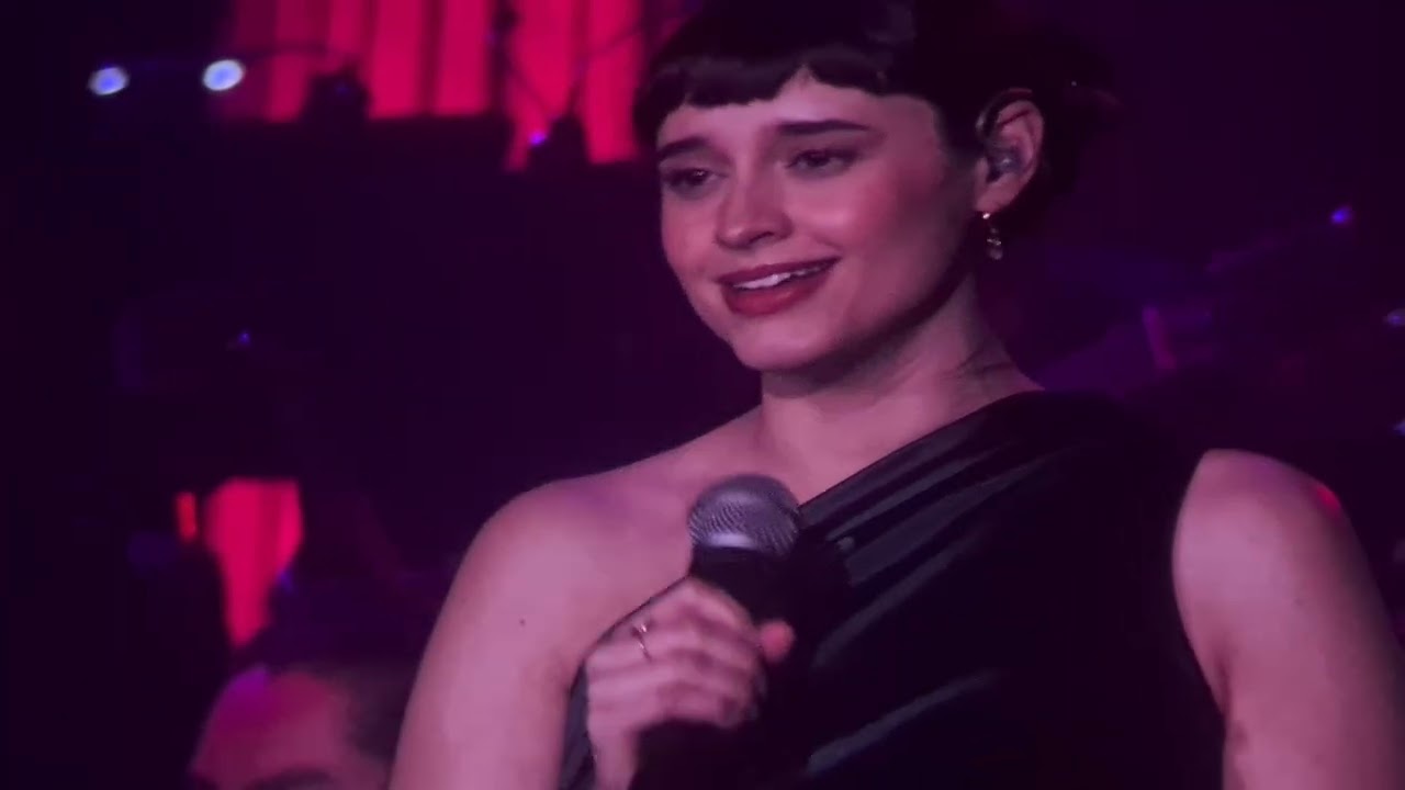 MAURA NAVA, Invitada Especial de IL VOLO