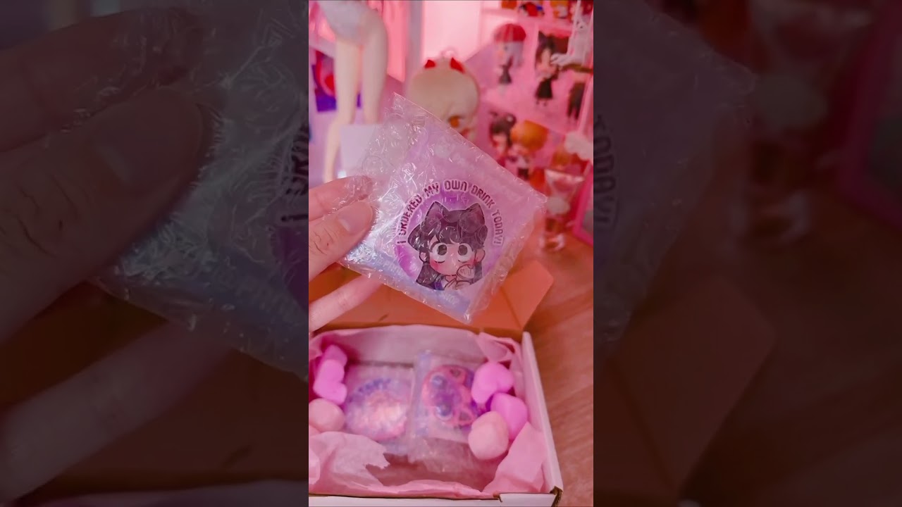 Anime Badges and Merch Unboxing + Waifu Tear and Dreams in a Jar!