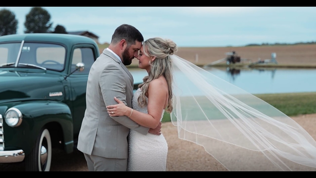 Walker Family Barn at Green Akers Wedding Highlight // Ethan & Anaston