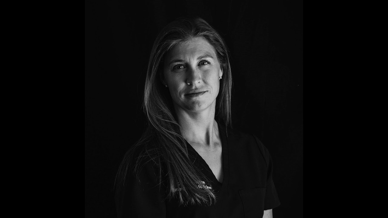 E138 Heather Patterson on her new book Shadows and Light, documenting COVID-19 and burnout