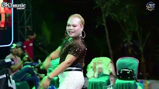 Download Lagu SIAPA DIHATIMU // LESKAR // BKJ MUSIK LIVE IN CIBADAK RANGKASBITUNG Download Lagu SIAPA DIHATIMU // LESKAR // BKJ MUSIK LIVE IN CIBADAK RANGKASBITUNG