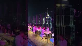 best rooftop pub with dance floor and dj night party in Bangalore Ubcity mgroad SKYYE