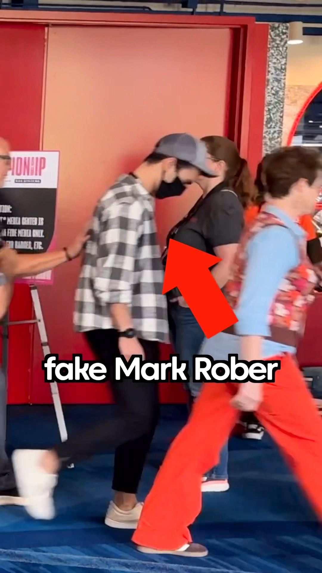 Decoy Mark Rober vs 50,000 nerds