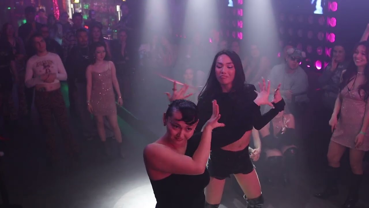 HANDS PERFORMANCE / EUPHORIA IN MY DNA