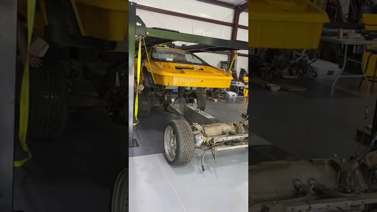 Lotus Esprit S4S Body Removal