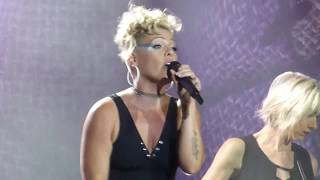 Pink - Berlin - Funhouse, Im Just a Girl + Dont let me get me- Waldbuhne 11-08-2017