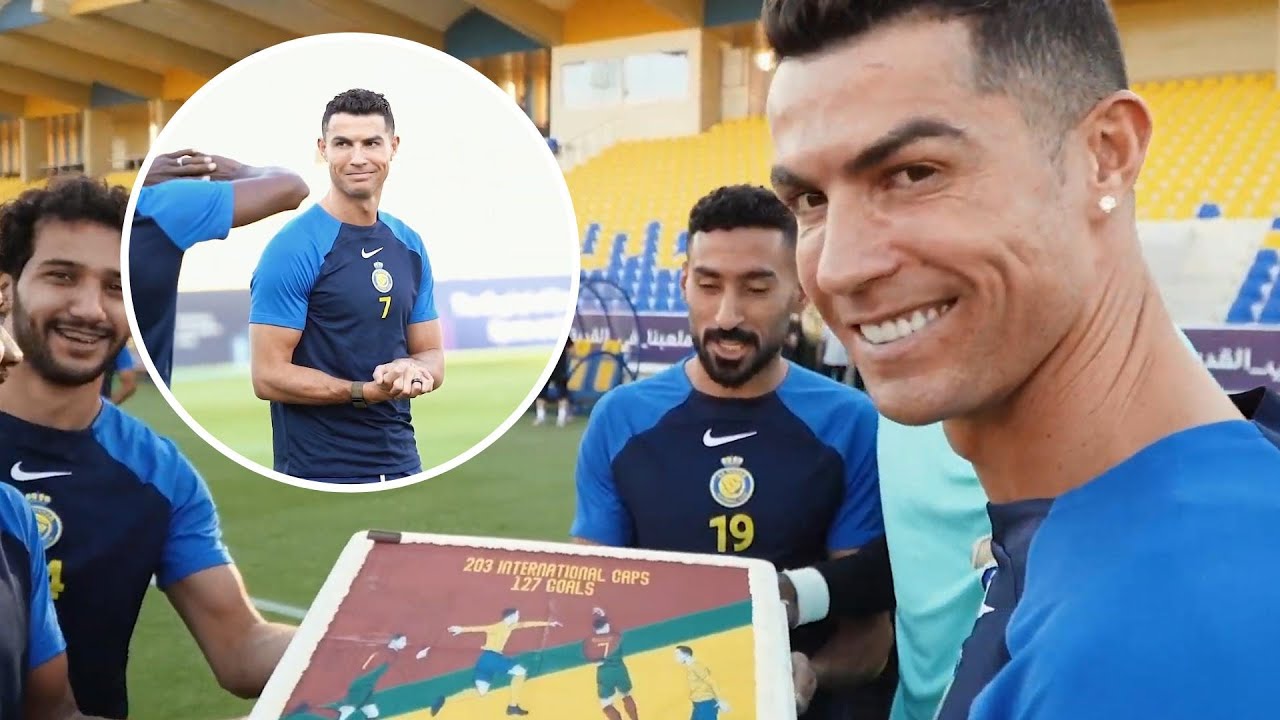 SIUUUUU! ๐ช๐ค Cristiano Ronaldo's reaction to his teammates' surprise ...