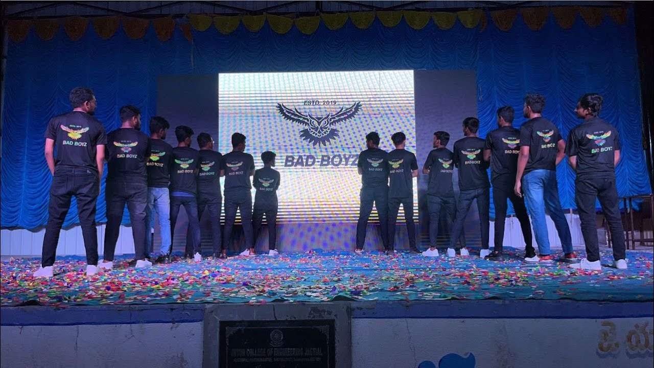 BAD BOYS Dance Performance || JNTUHUCEJ || Annual Day - YouTube