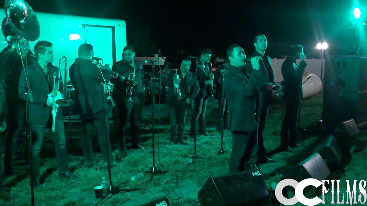 Banda Azul Tequila "Un Puño De Tierra" (En Vivo) YouTube