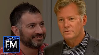 Man brings pizza to Chris Hansen's house