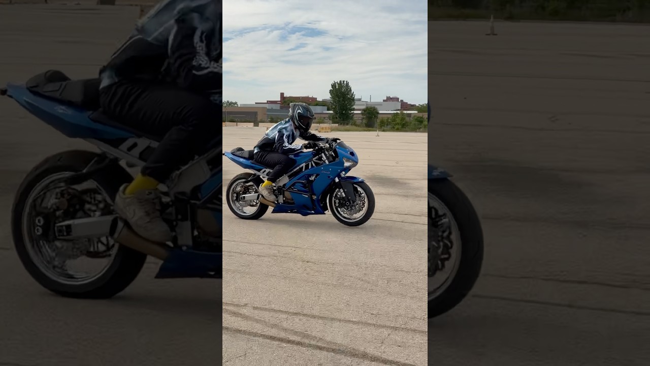Zx6r Rolls… - YouTube