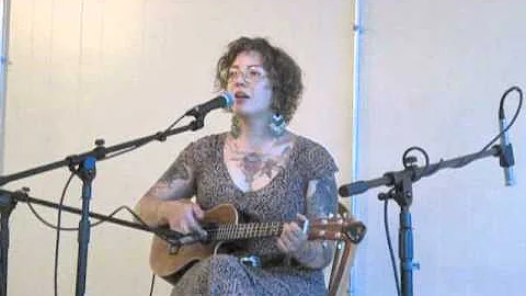 Stephanie Ott ~ Uke Tune