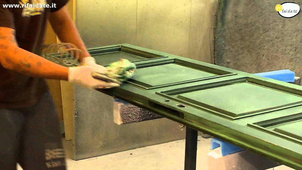 Come verniciare le porte youtube Verniciare il legno di bianco