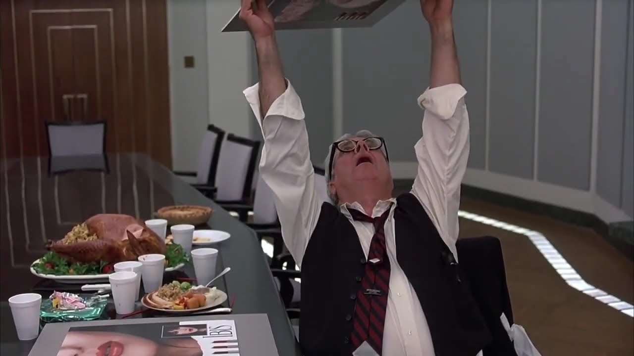 Planes, Trains and Automobiles (1987) – End Credits | William Windom Still Staring at the Photos