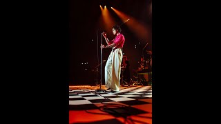Harry Styles: Fine Line Live One Night Only at The Forum - What Makes You Beautiful \/ Christmasttime