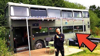 DOUBLE-DECKER BUS CONVERTED INTO 3 BEDROOM HOME TOUR 🚌🏠 BEAUTIFUL CONVERSION 💚