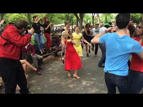 Spontanous trombone and dance in Central Park Gunhild Carling in New York - Spontanous trombone and dance in Central Park Gunhild Carling in New York