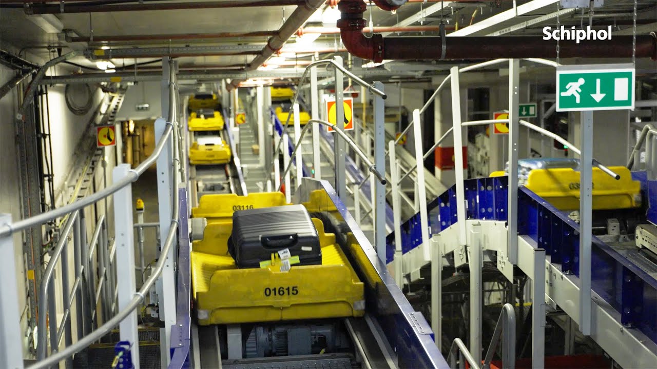 Een kijkje in de bagagehallen van Schiphol 🛄