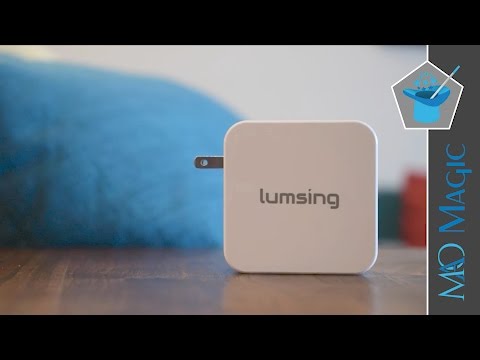charge-your-macbook-&-iphone-with-the-lumsing-usb-c-wall-charger