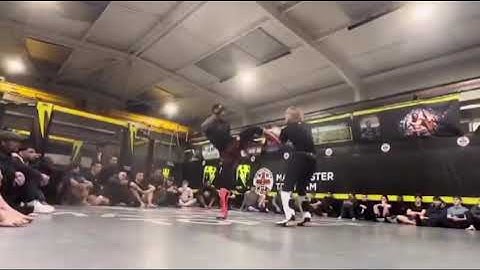 Paddy Pimblett versus Denis Frimpong