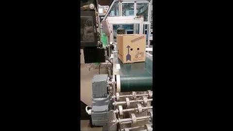 Label applicator for boxes DEMO