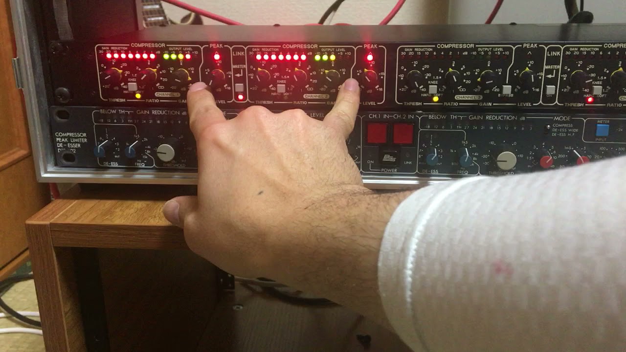 Drawmer DL441 demo - YouTube