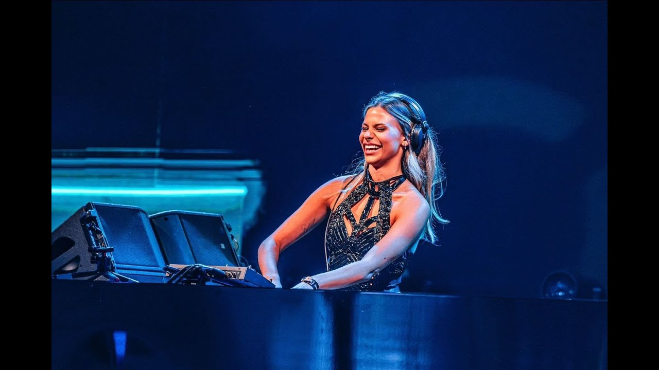 ⁣Miss Natalia @ Laroc Club (Live Set)