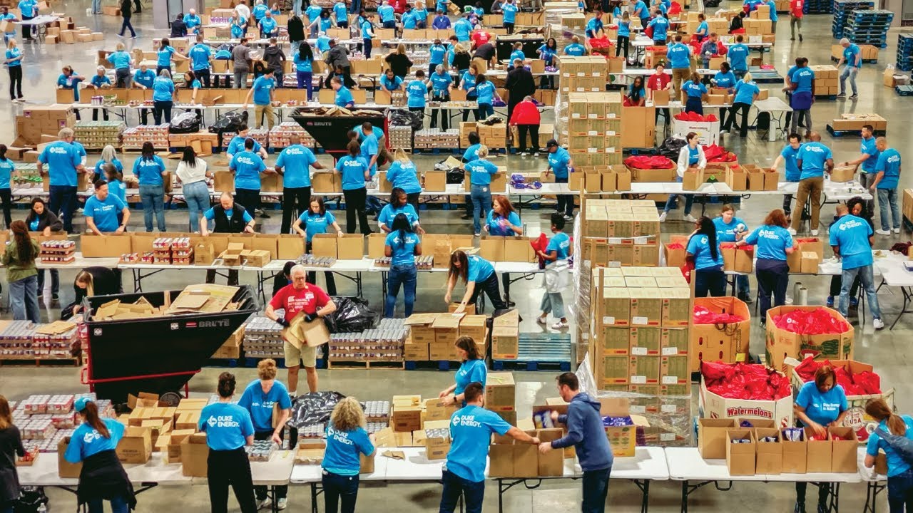 Volunteers set Guinness World Record at 2025 Harvest Hustle