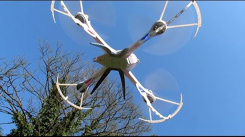 YiZhan JJRC H16 Tarantula X6 Quadcopter - Flight Demo