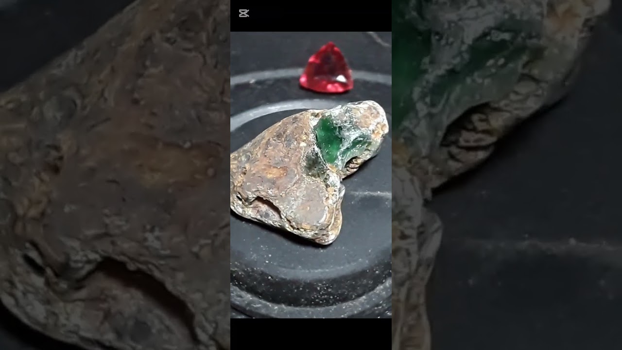 Emerald Meteorite from Planet Mercury .