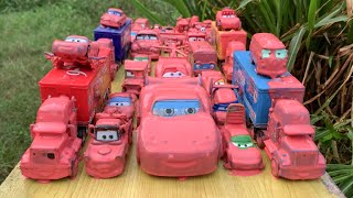 Clean up muddy minicars & disney pixar car convoys! Play in the garden 2