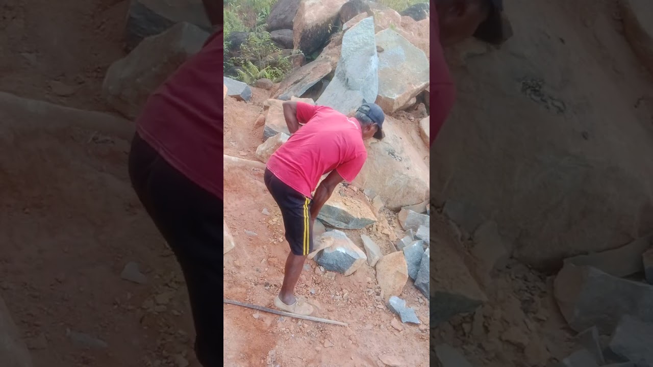 Mbelah batu untuk perbaikan jembatan 