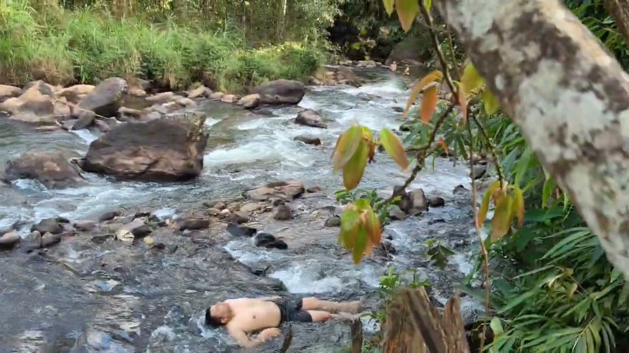 River bath in Munnar at Kerala trip.