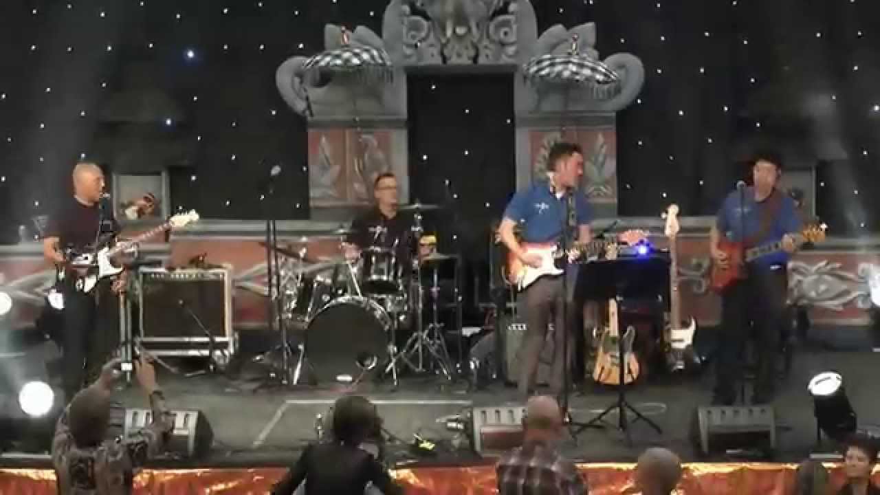 Wipe Out Selection - pc "Het Dak", Leerdam 29 nov2014 - "Medley: Rock N Roll"