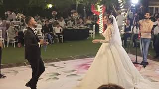 MEHMET BAKIRAY PEMPE KÖŞK PLAZA DA SALLAMA POTPORİ YANBAGLAMA HALAY