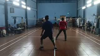 Latihan Ganda #394 Set 2 Pak Tarmuji / Pak Fadil Vs Om Dudy / Pak Denny.. #badmintonplayers
