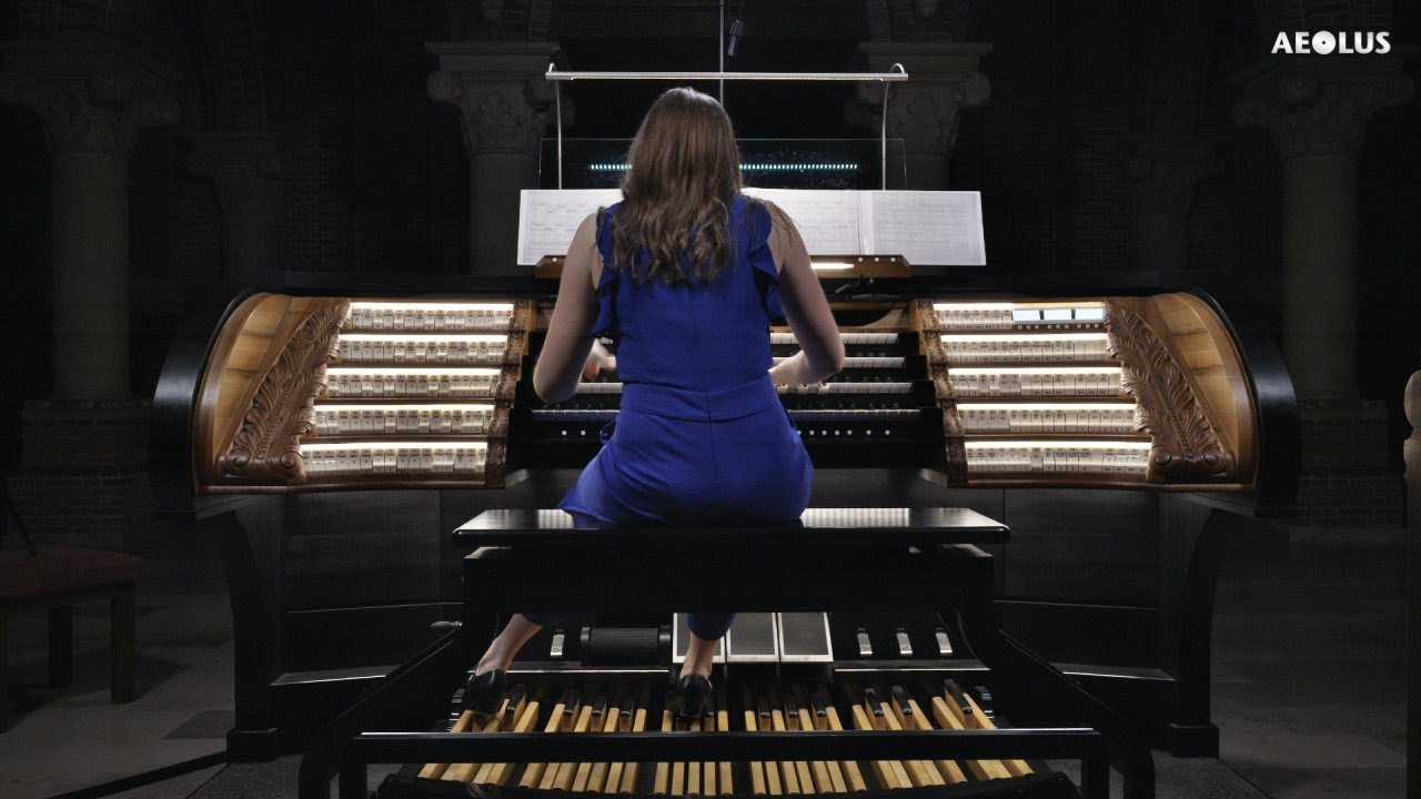 Mona Hartmann plays the Walcker organ Opus 2150 at Papenburg St.Antonius (formerly at Gelsenkirchen)