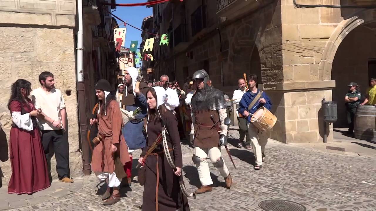 Desfile inagural de las jornadas medievales de Briones