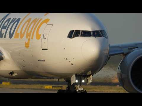 AeroLogic crew with a perfect double salute👋✈️ | Frankfurt Airport – Always a special moment
