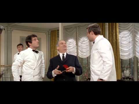 Louis de Funès : Le Grand Restaurant (1966) - Servir, c'est sourire