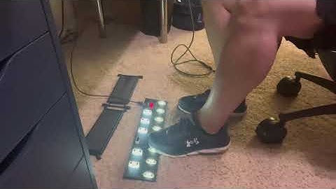Quick noodle with the Keith McMillen 12 Step Midi foot controller