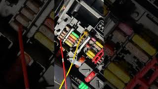 Mini Cooper Countryman dash camera and battery pack placement