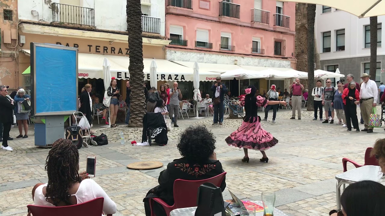 Street dancing in Portugal