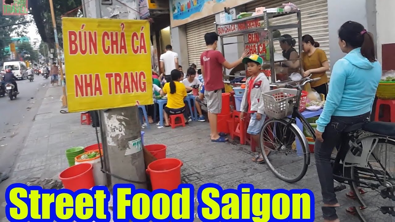 Vietnamese Fish Noodle Soup ( Bun Cha Ca Nha Trang ) - STREET FOOD SAIGON VIETNAM 2017 | Street Food And Travel